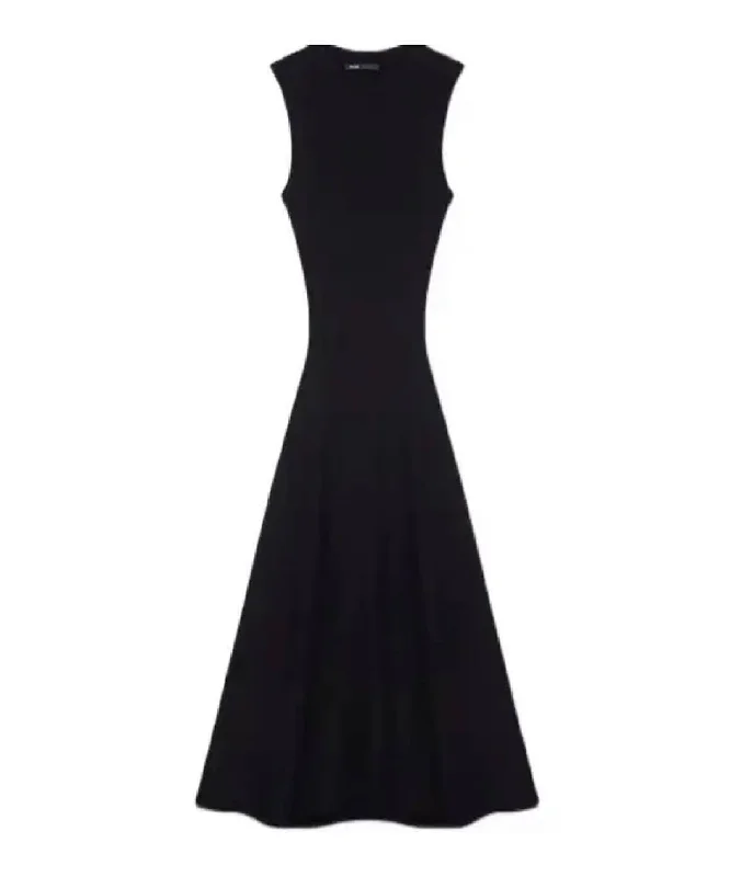 Cutout Pinned Knitted Black Long Dress